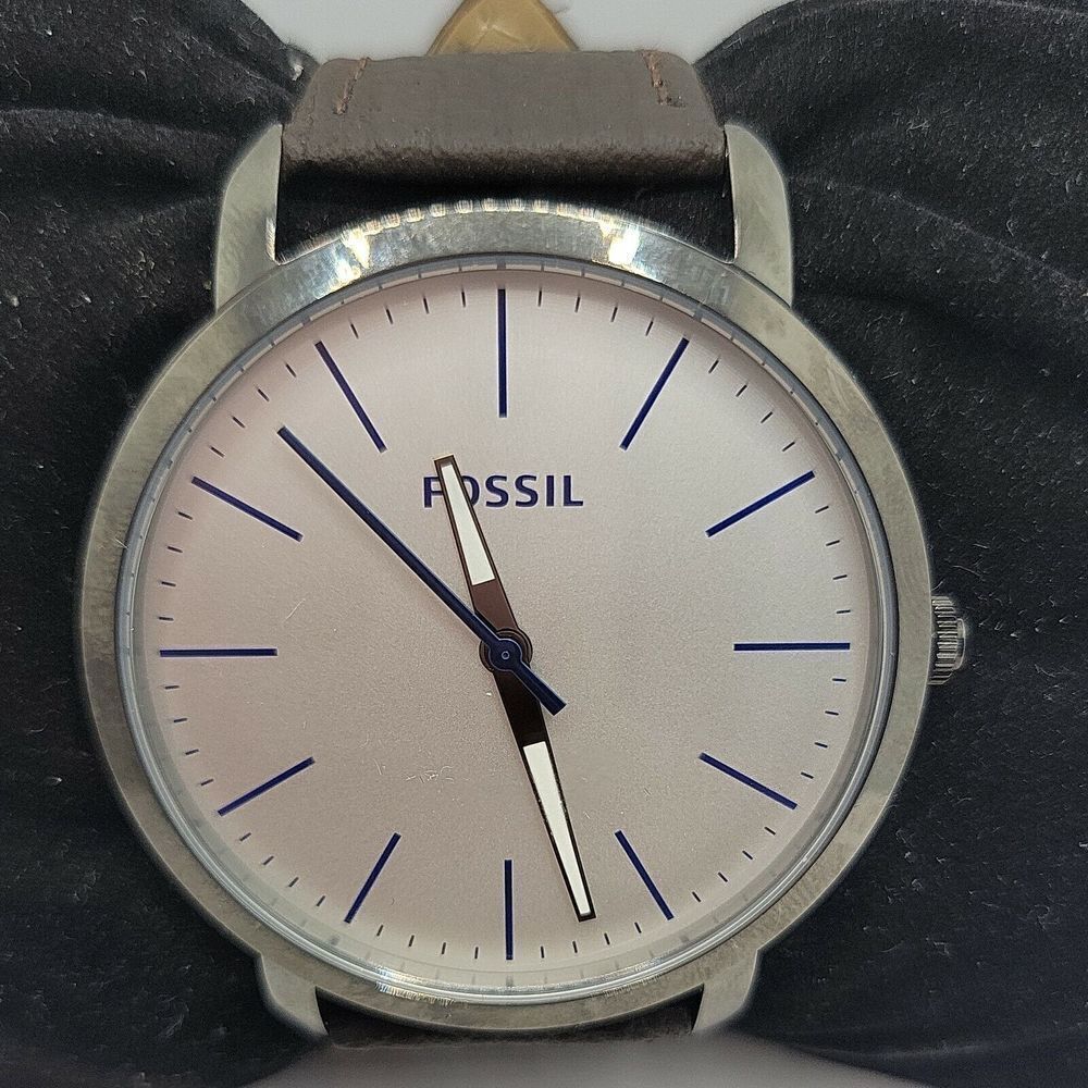 FOSSIL BQ2349 Men's Black Leather Analog Silver Dial Quartz Wrist Watch BC309